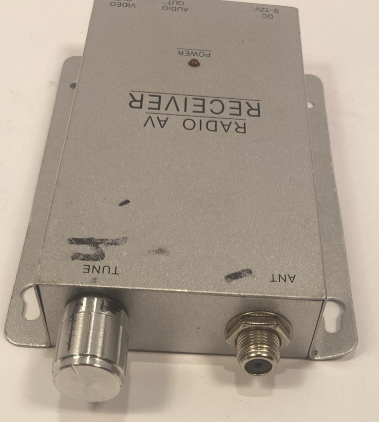 RADIO AV RECEIVER 9-12V Powers Up, NOT Tested