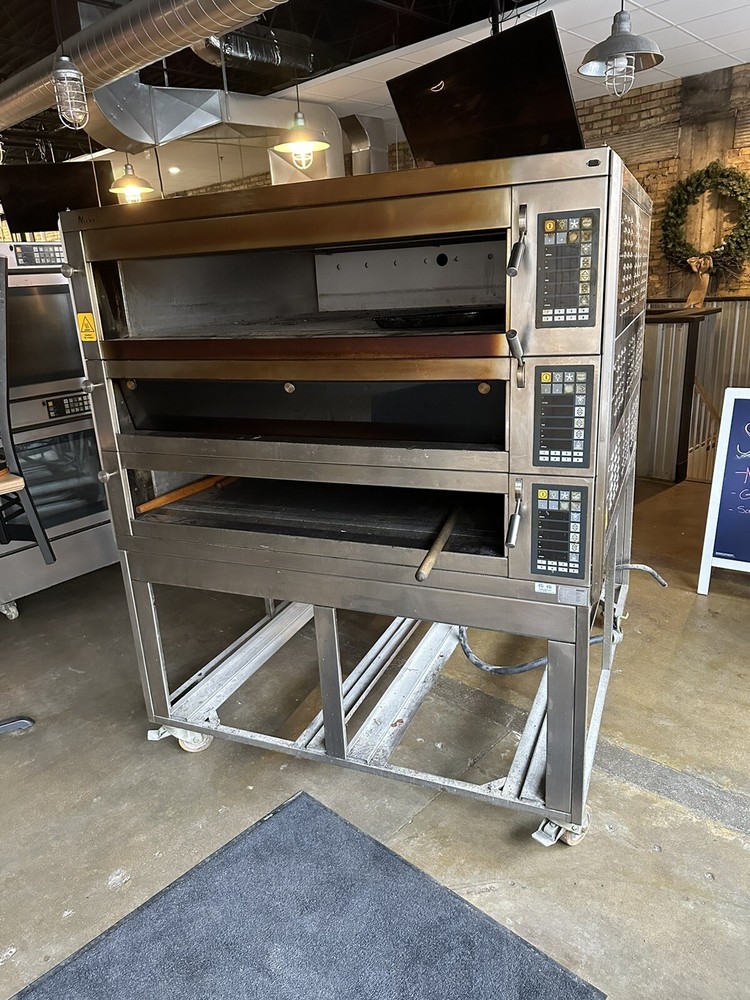 2006 3 Deck Pizza /bakery miwe oven 3ph