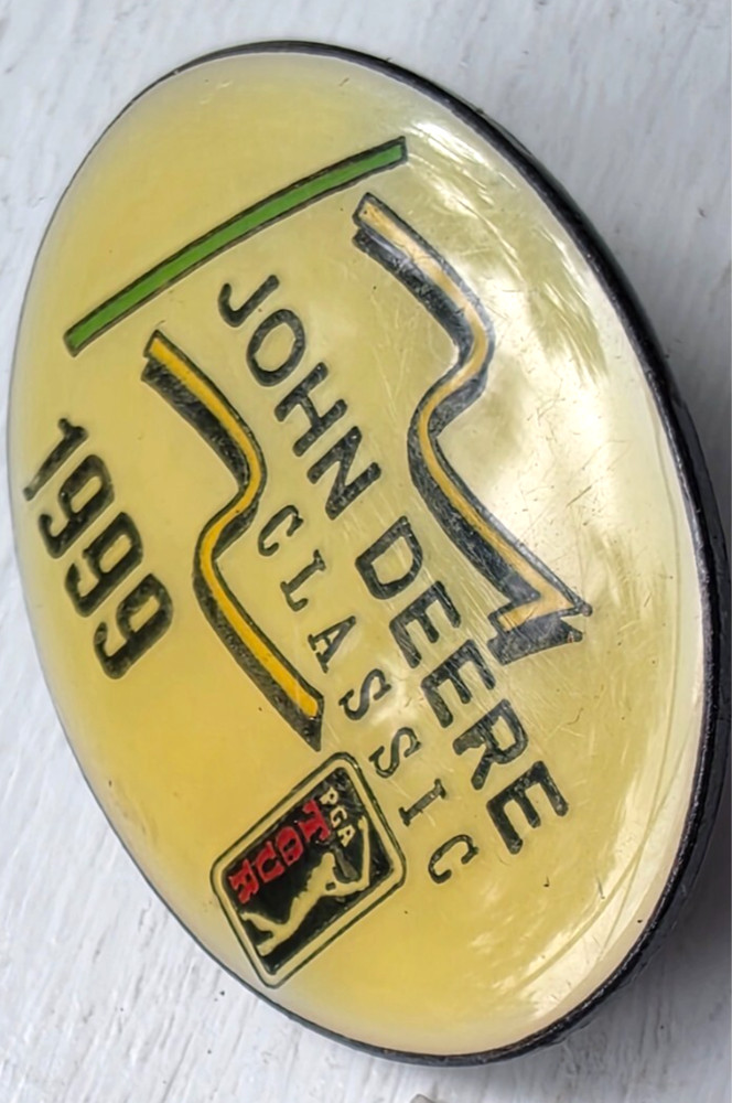 Two Lapel Pinback JOHN DEERE CLASSICS PGA GOLF 1999 & 2000