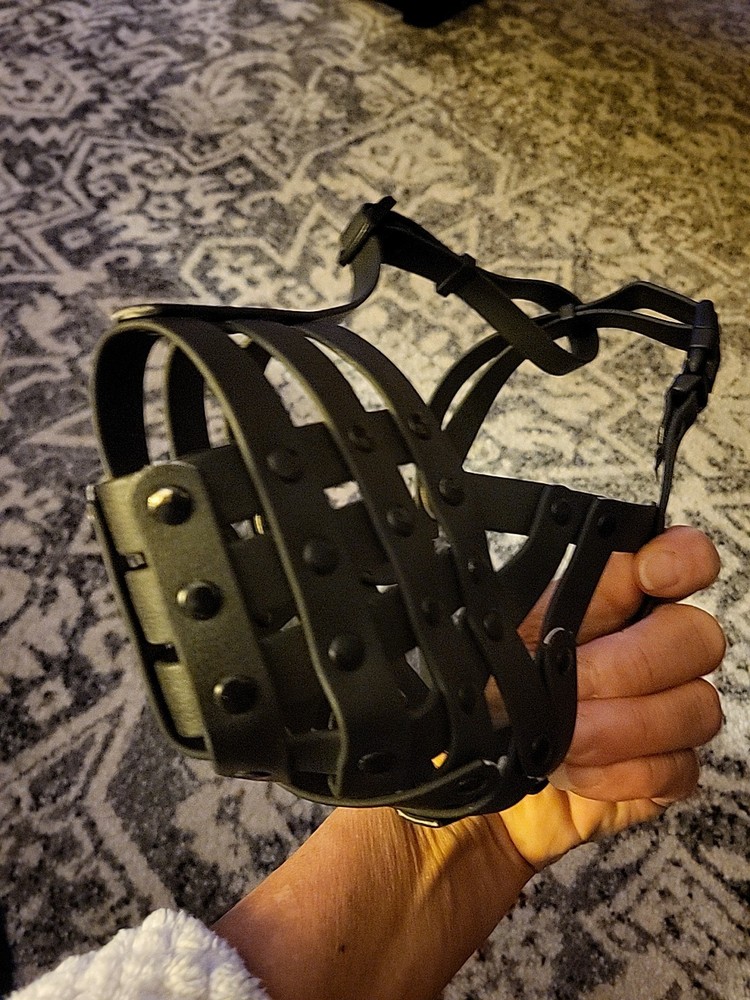 Medium, Blk, Lg. Dog Basket Muzzle. No Barking, Chewing