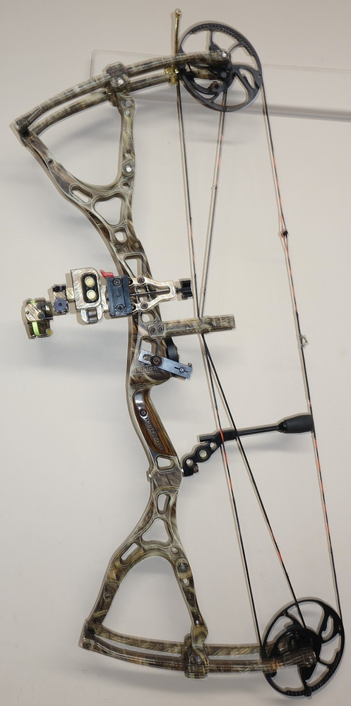 Compound Bow Bowtech "The General " Left Handed