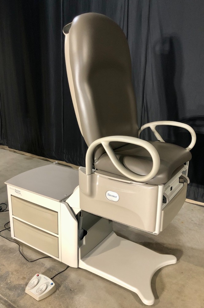 Brewer 6500 Access High-Low Exam Table