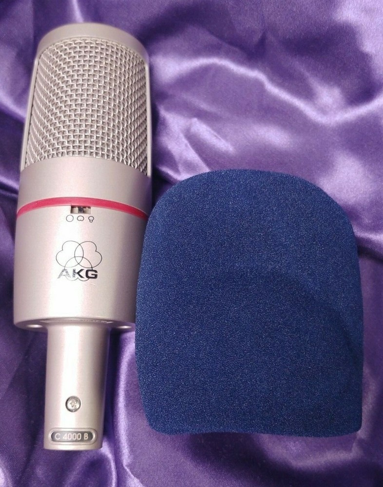 AKG C4000b Dual Diaphragm Selectable Pattern Condenser Mic