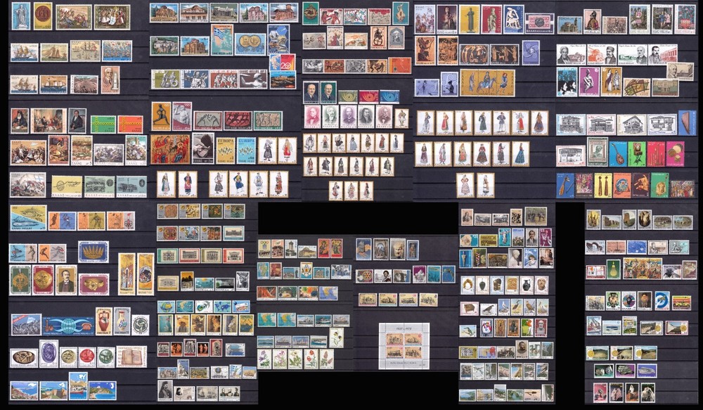 Greece 1961 - 1985 twenty five complete Years MNH