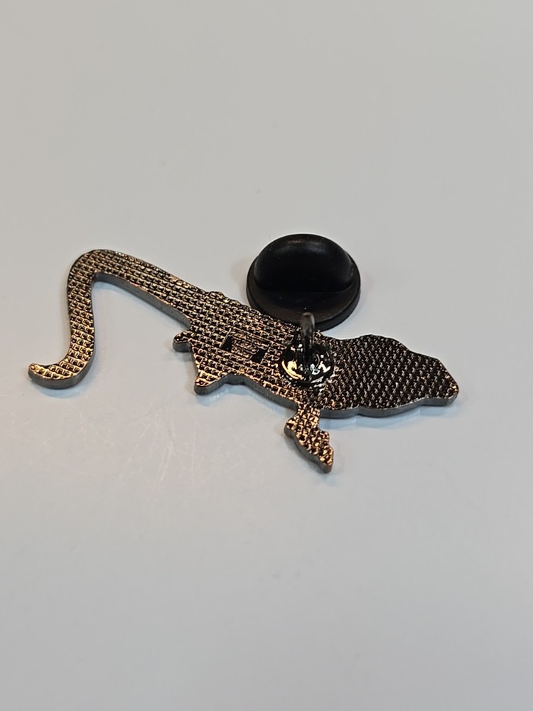 Green Lizard Multi-Color Lapel Pin