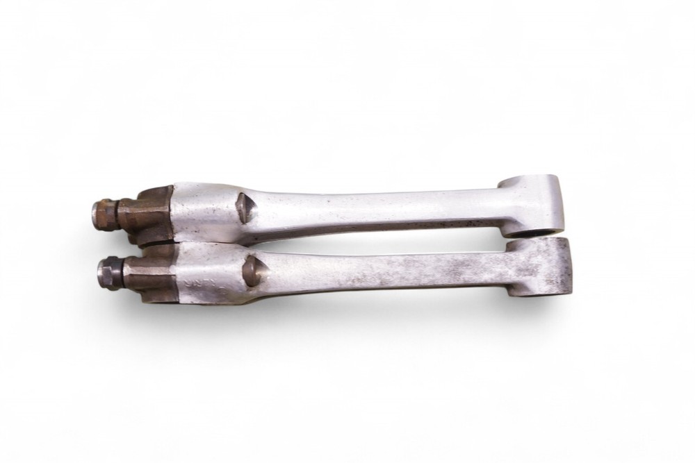 Pre Unit Triumph Conrods Match Pair Good E2923 4 *RVG6