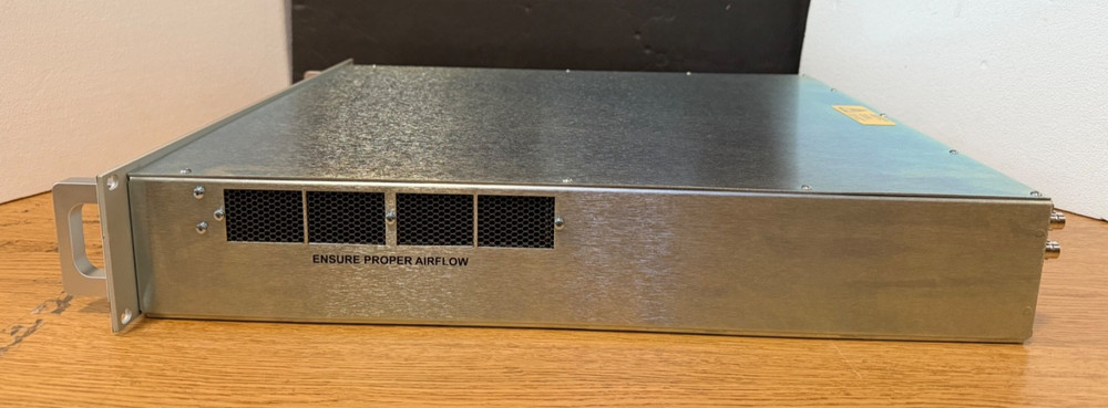 AS IS POWERS ON AE Advanced Energy Cesar RF Power Generator 64000035