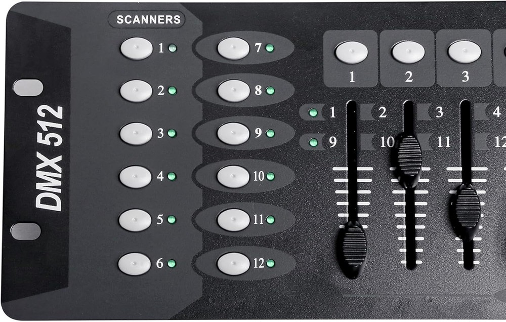Lightweight DMX Lighting Console: 192 Channels with Easy Programming & Cables