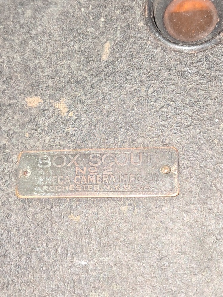 Very Collectible Box Scout No.2 Box Camera (d)