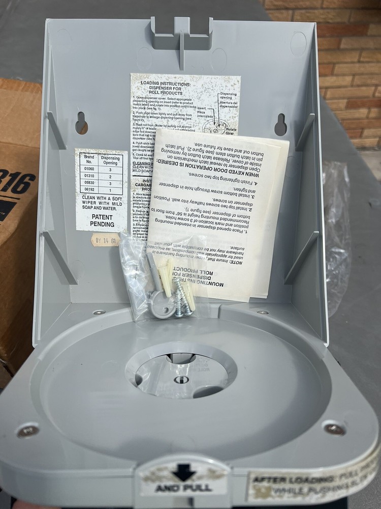 Scott Single Roll Dispenser 09316