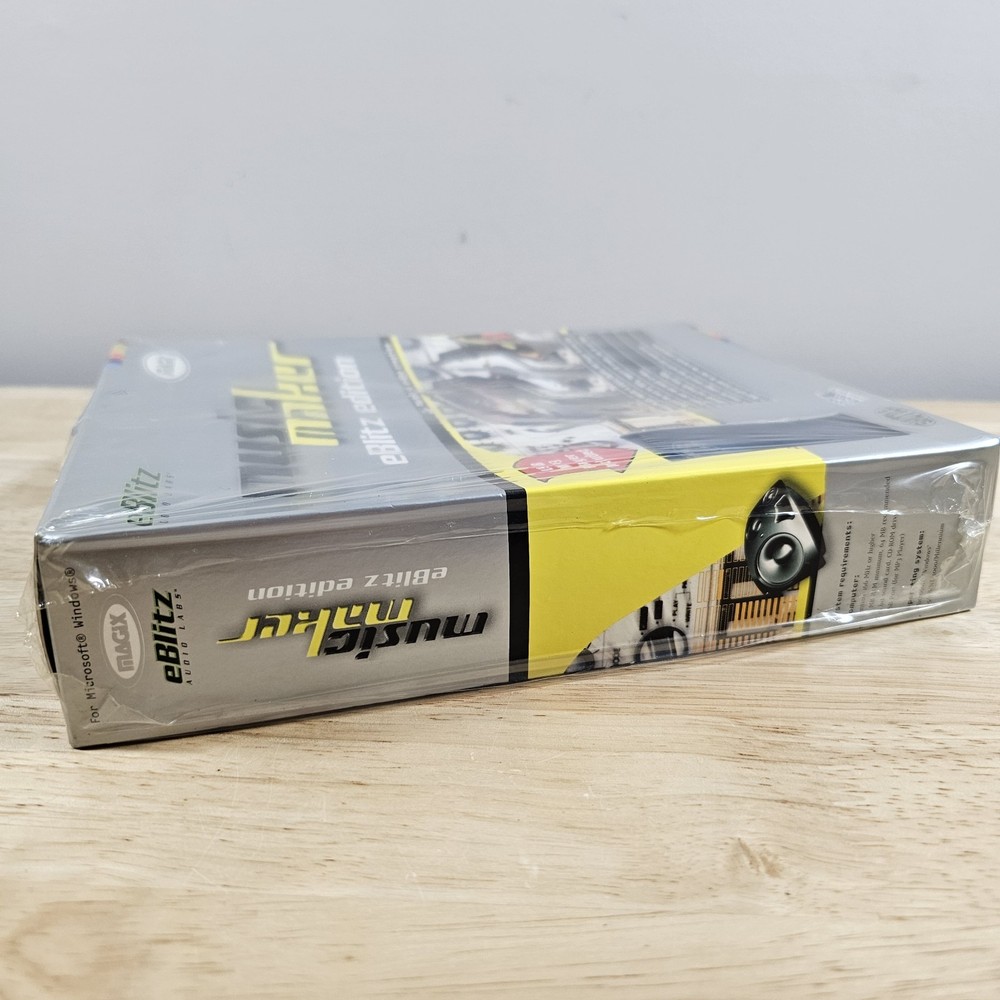 Magix Music Maker eBlitz Edition MP3 Player (DAMAGED BOX)