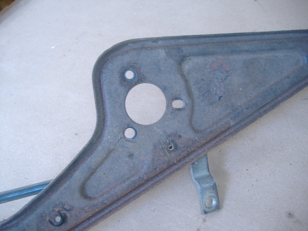 VW Super Beetle wiper transum posts linkage 73 - 79 yr. 20-3/8" post to post