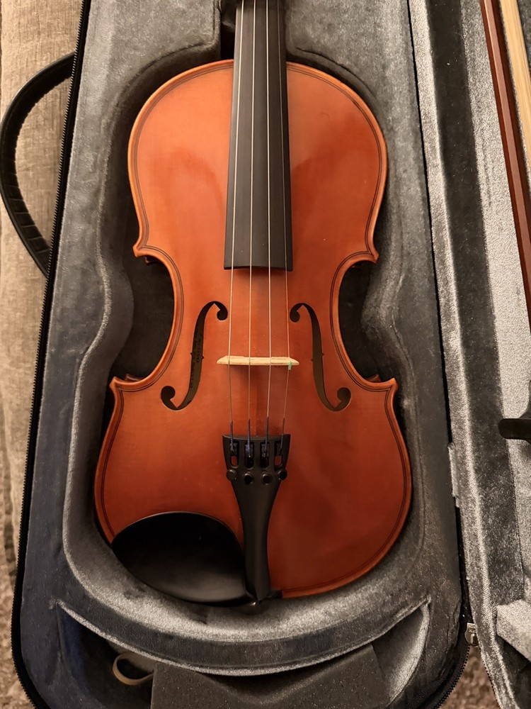 Yamaha Violin Model V-5 3/4 Size with Case
