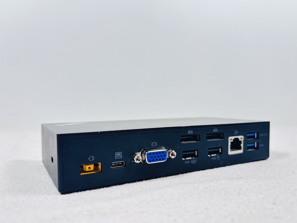 Lenovo ThinkPad USB-C Docking Station w/o Adapter - 40A9