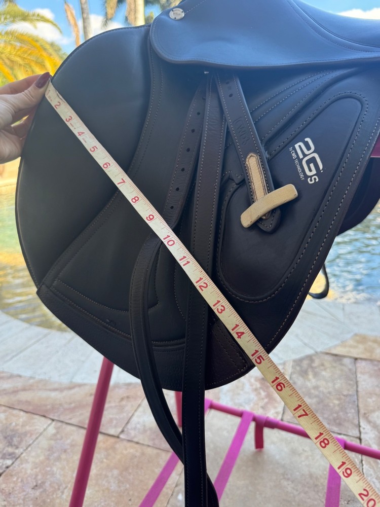 CWD 2Gs Custom All Purpose Saddle SE26 Model - Minimal Use