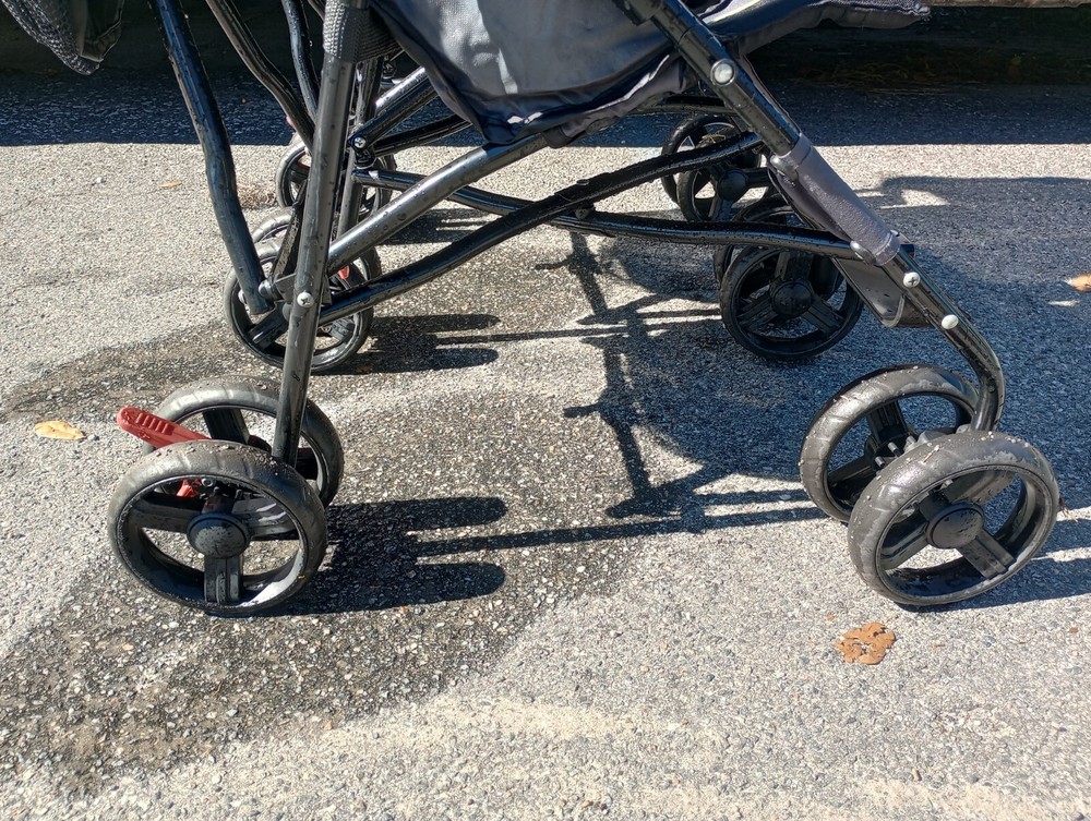 Delta double stroller rear single wheel. Size 5-1/4"
