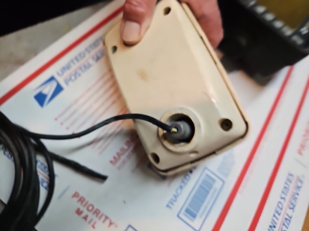 Vintage Eagle Z-9500 GPS Sonar Plot With Antenna