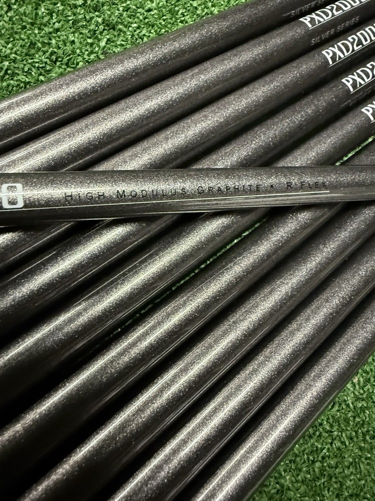 8 x PXD 2000 Silver R Flex Graphite Iron Shaft .370 Tip