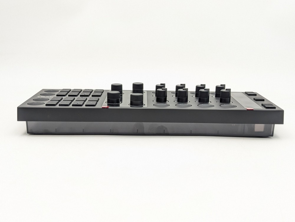 Native Instruments Traktor X1 MK3 DJ Controller Module (NI-29149) | Black