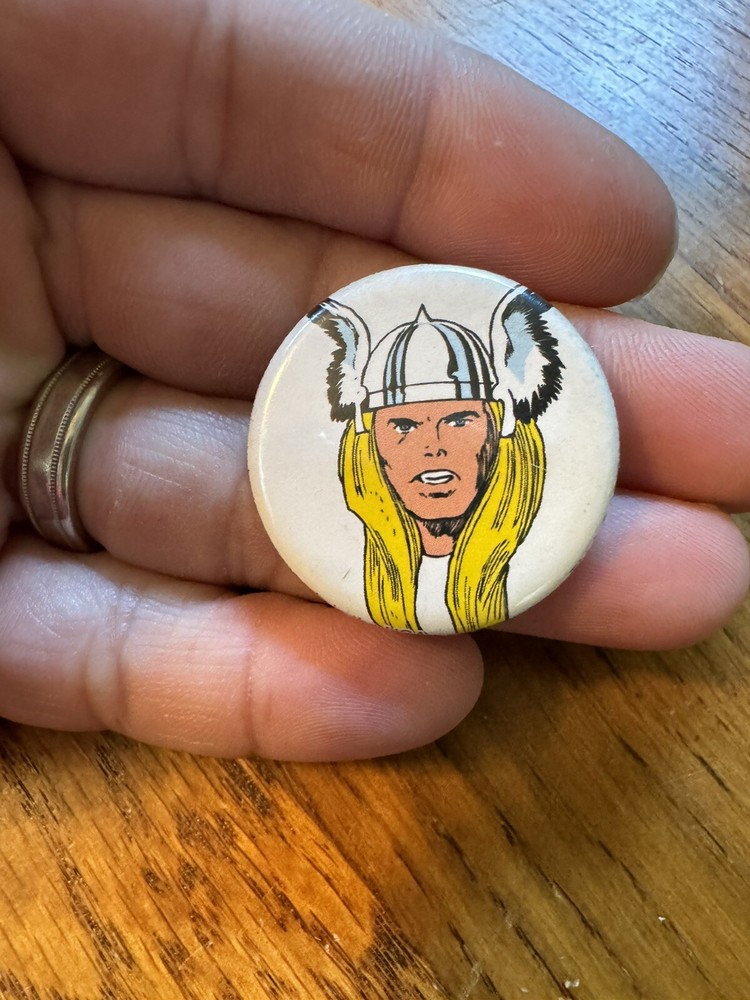 Thor Pinback Button - 2010 Marvel Comics.
