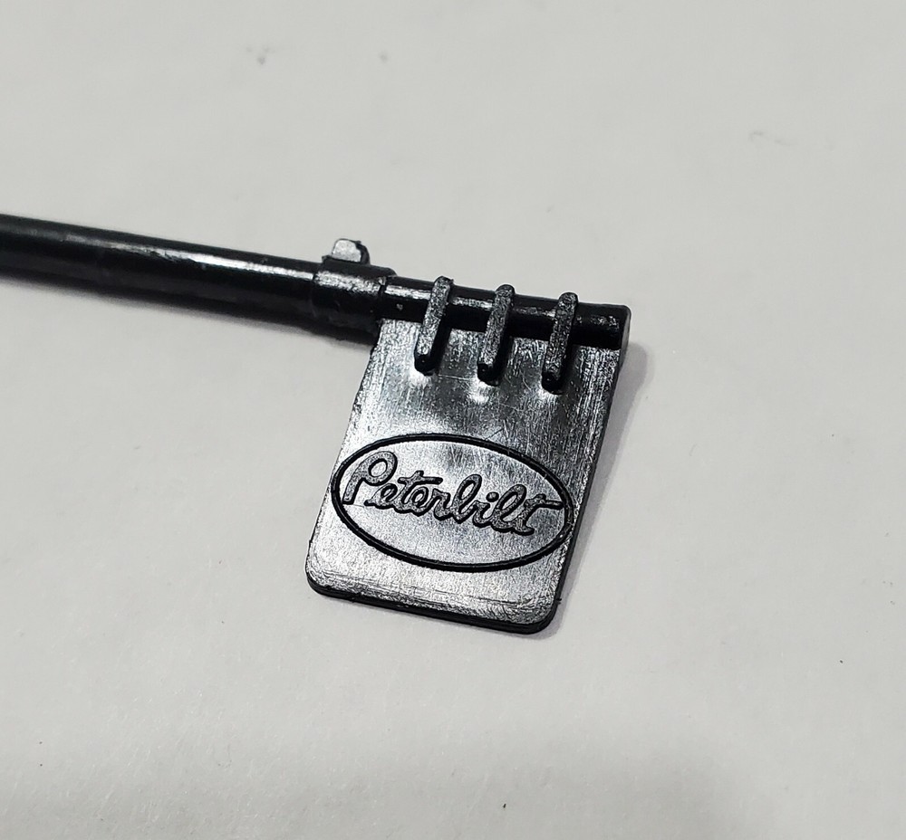 Schaper Stomper Semi replacement molded mudflaps Peterbilt