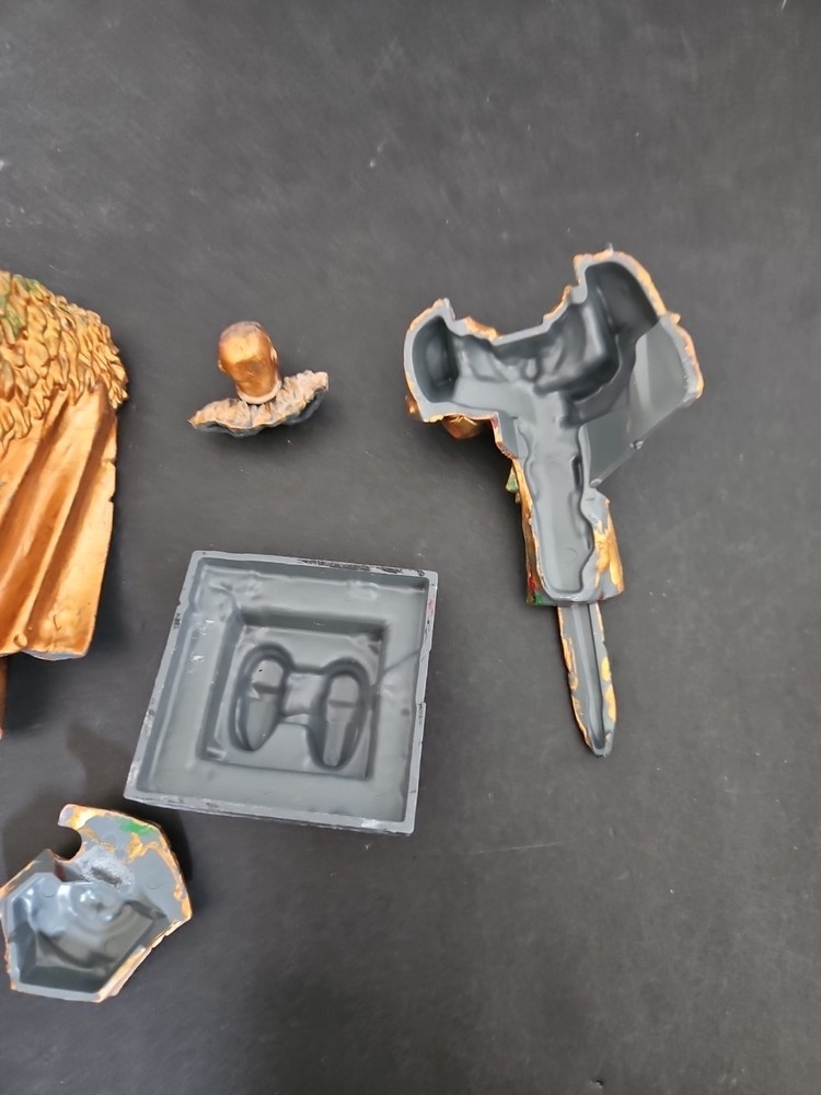 Warhammer 40k Honored Imperium Statue Terrain Needs Work See Photos