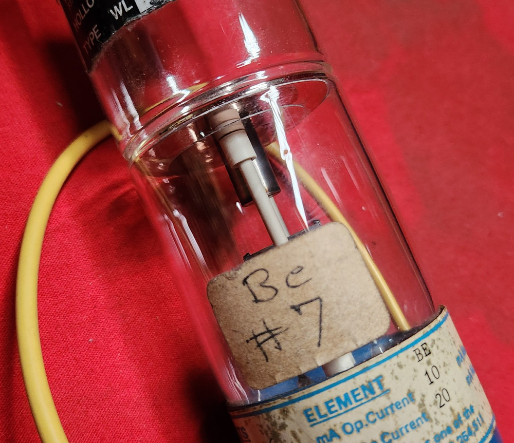 PERKIN ELMER INTENSITRON Lamp Be Cathode spectrometer 02w6