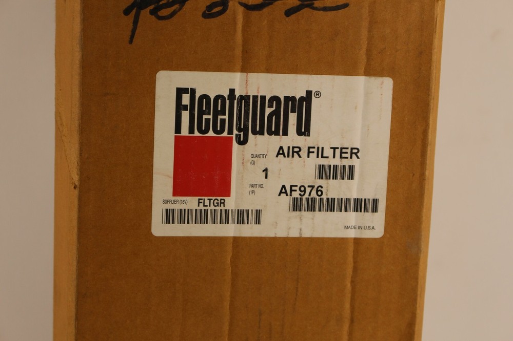 Fleetguard AF 976 Air Filter Dusty package NEW open box