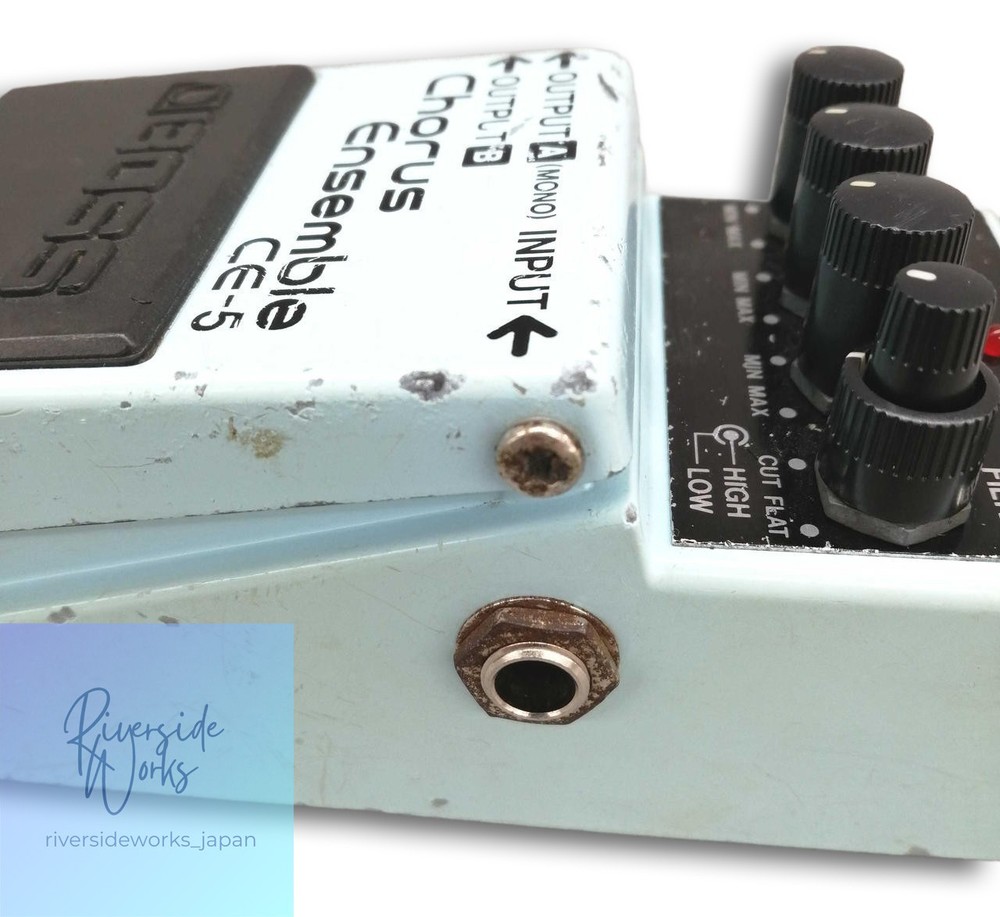 BOSS CE-5 Chorus Ensemble Guitar Effects Pedal