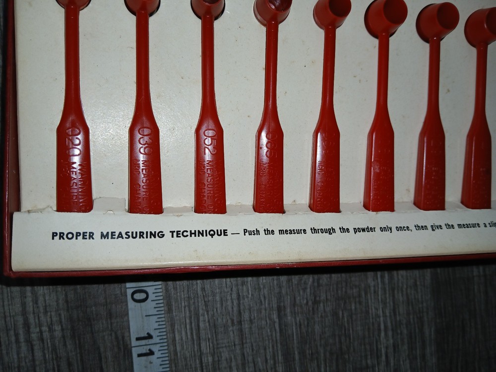 MRC Powder Scoops & Measures with Chart - Used