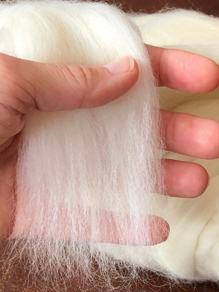 1lb Wool Roving, Soft Clean Easy Draft Wool to Spin or Felt, Core Wool