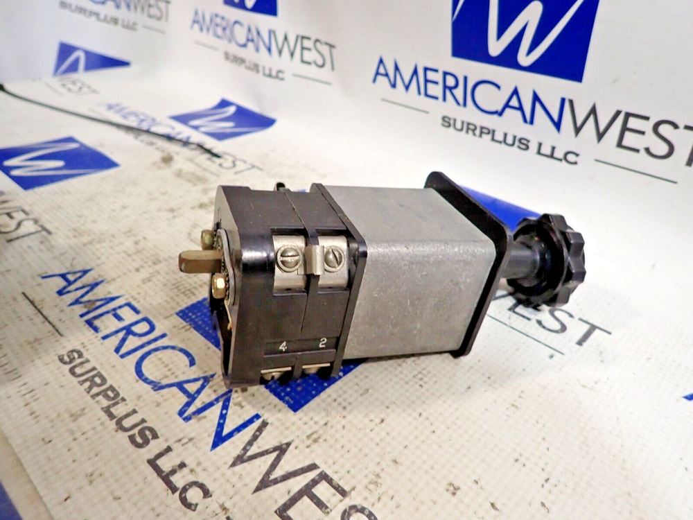 GE SBM Switch 10AA004 Voltmeter