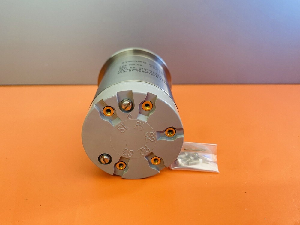 Synchro Control Transmitter 23CX4B-3 115V 400Hz M20708/45A