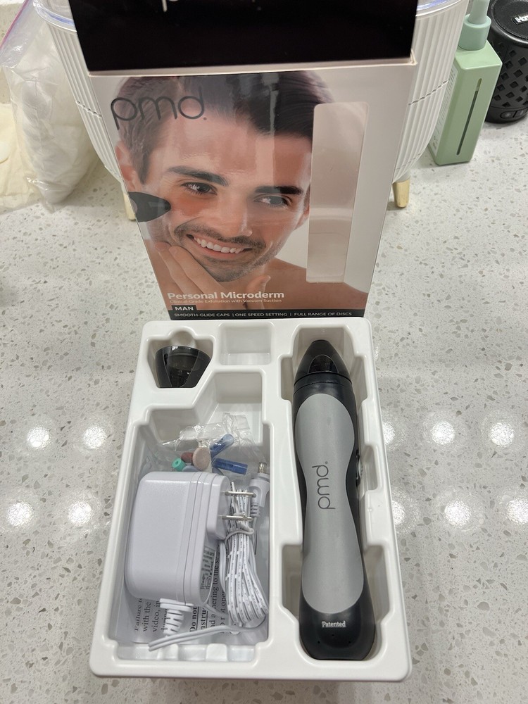 PMD Personal Microderm Man - Used 1 X - Everything Included Except One Green Tip