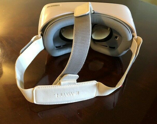 Huawei Virtual Reality VR headset. Leather Strap, Remote - Developers Edition!