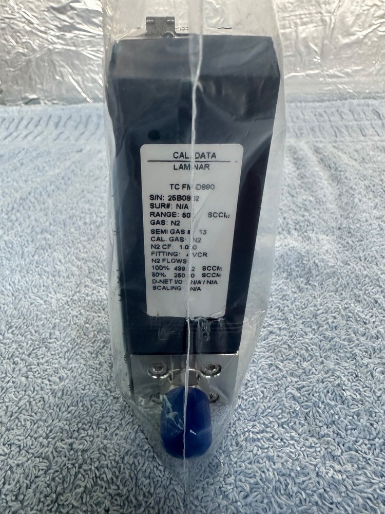 MASS FLOW CONTROLLER Aera FM - D 880 , NEW , SEE DETAIL