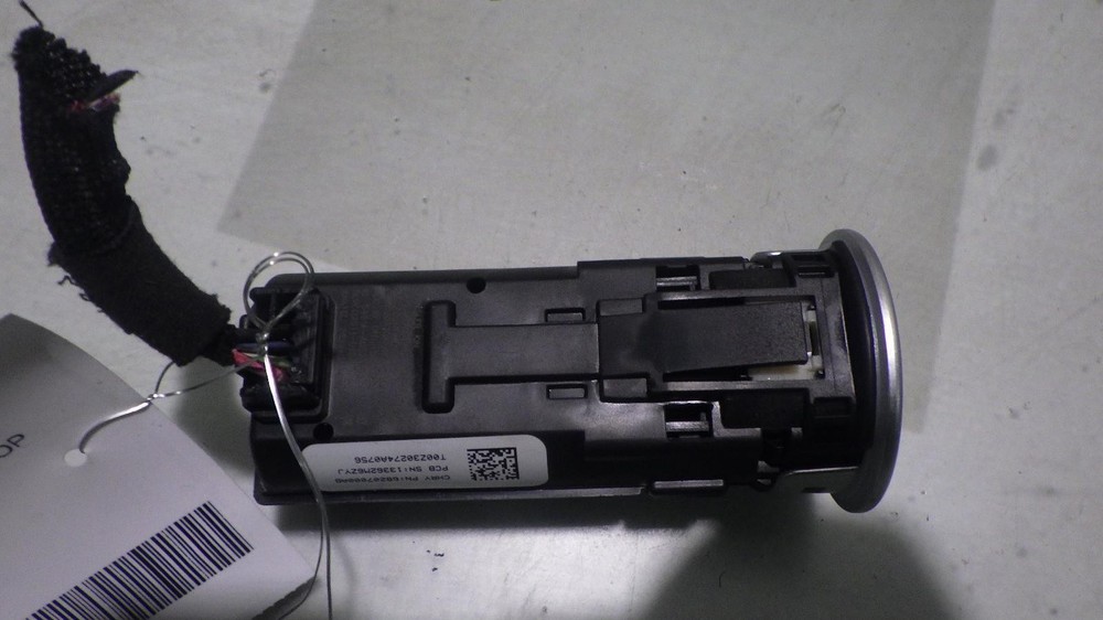 14 CHRYSLER 300 ENGINE START/ STOP SWITCH BUTTON 68207000AB