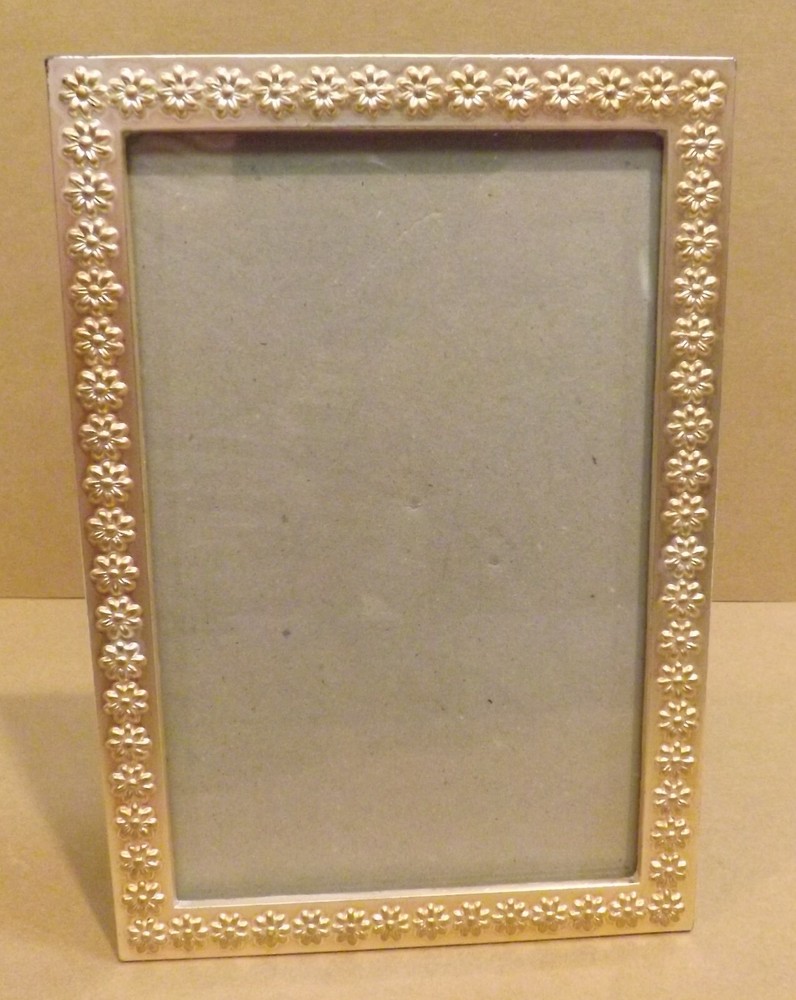 Vintage ELSAL Inc. Picture Frame