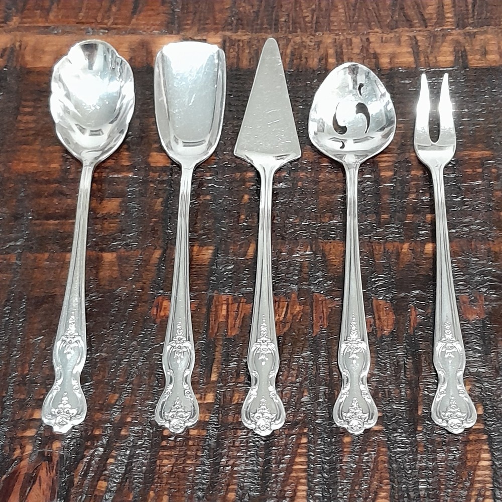 Wm Rogers Extra Plate Inspiration Magnolia 5 Piece Silverplate Flatware Set
