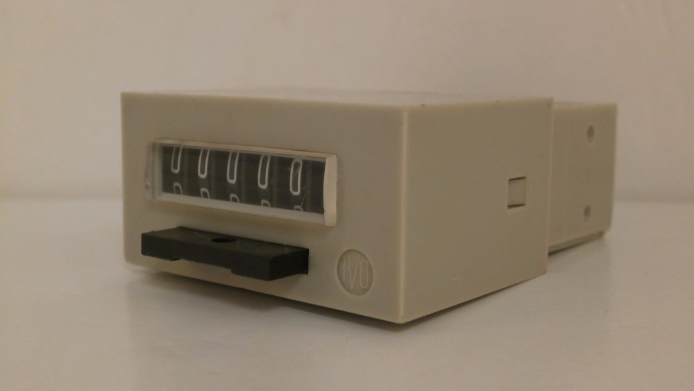 IVO 6 DIGIT COUNTER W/RESET