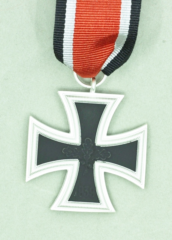 GERMAN ARMY IRON CROSS 2.nd CLASS  1957 ISSUE