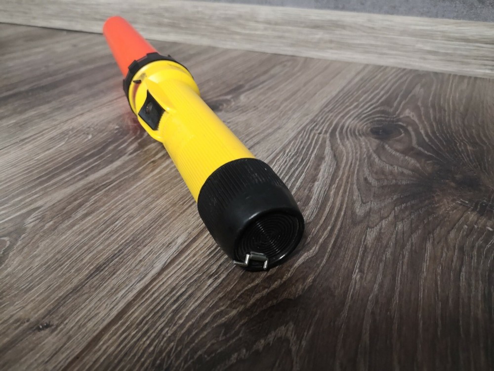 fire helmet + flashlight №1