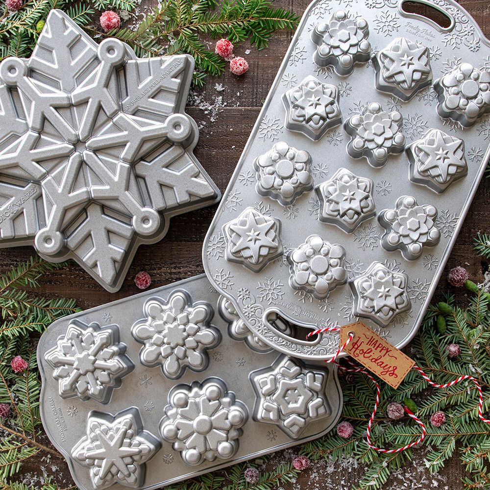 Nordic Ware Frozen Snowflake Cakelet Pan