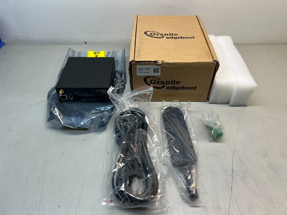 NEW Granite Edgeboot R104 (OPEN BOX)