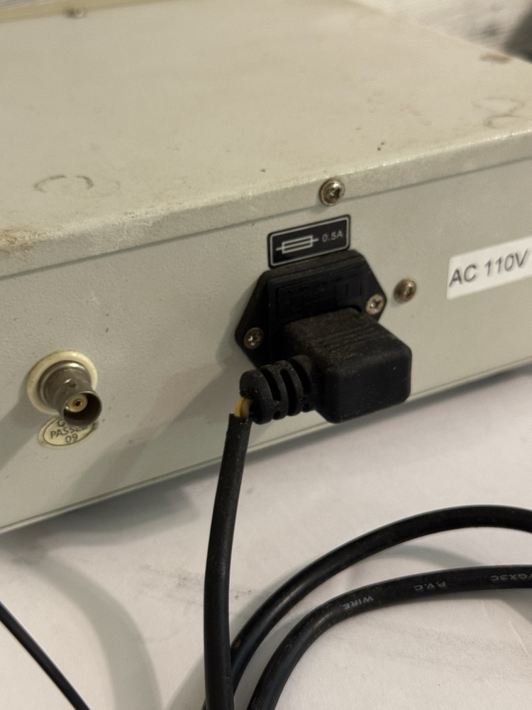 Madell F2700-C 2.7GHz Frequency Counter – Untested