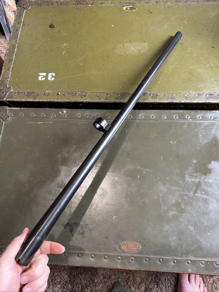 Remington 870 12ga 28" barrel , 2 3/4 shells , plain barrel mod fixed choke