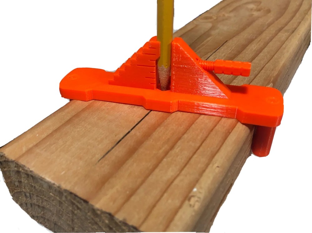 Woodworking center line marking template with offsets