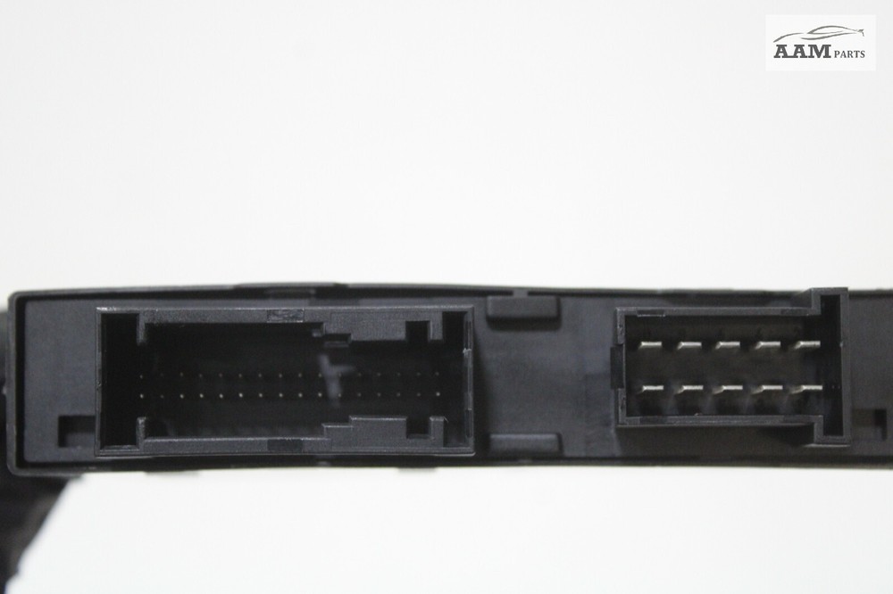 2018-2023 FREIGHTLINER CASCADIA FRONT RIGHT DOOR COMPUTER CONTROL MODULE OEM