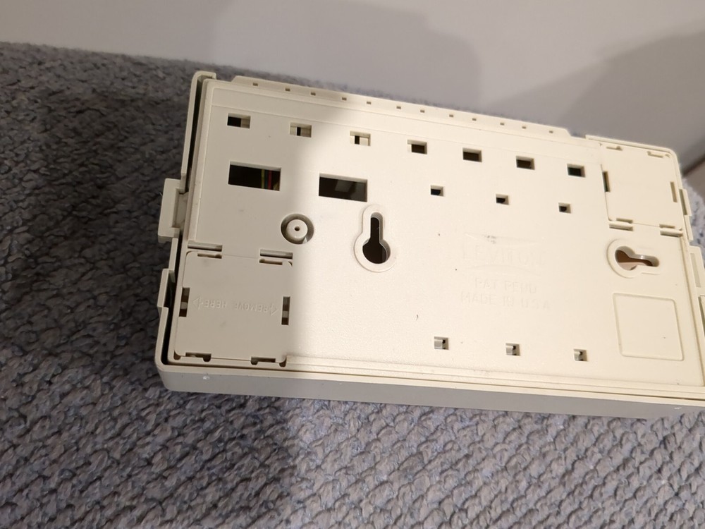Leviton Surface Mount Voice Data Phone Jack 48-Clip Punchdown Block