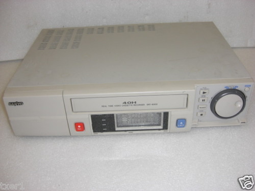 Sanyo SRT-6000 Video Cassette Recorder Missing Panels